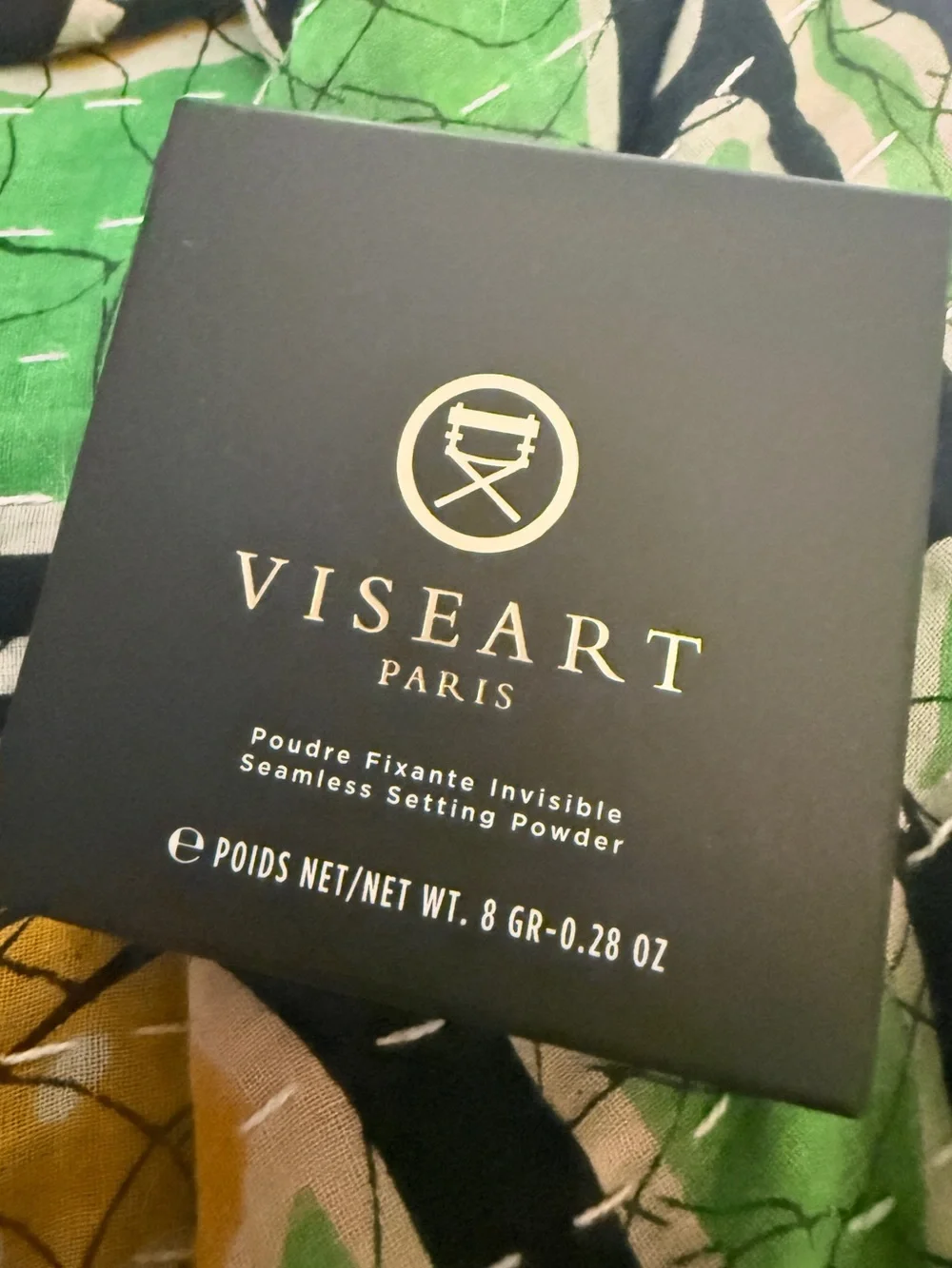 VISEART Paris Seamless Setting Powder, Full Sized, Brand New in Box